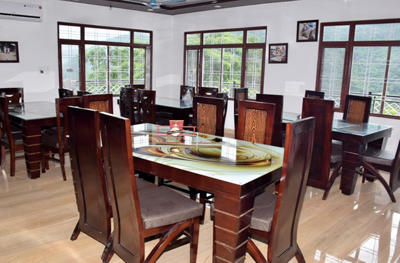 V Resorts Brv Resort Mussoorie Eksteriør bilde