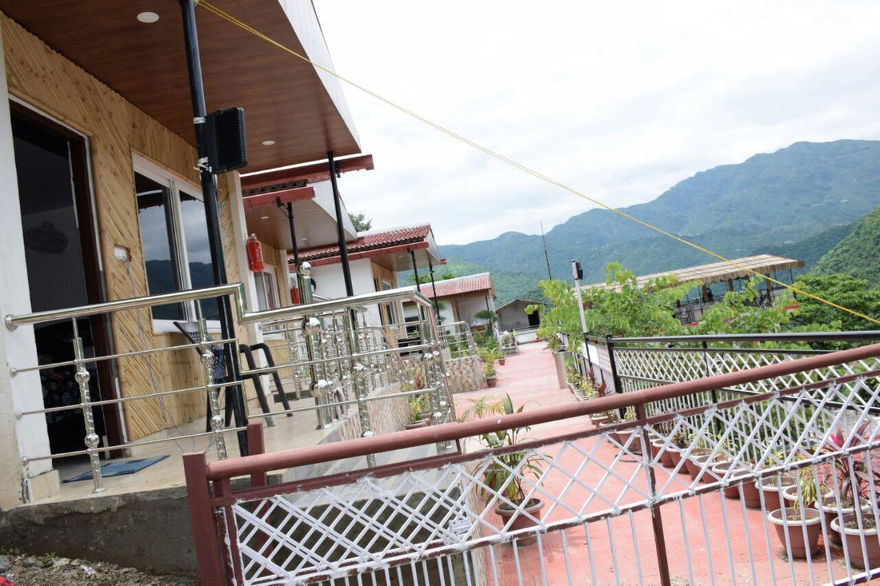 V Resorts Brv Resort Mussoorie Eksteriør bilde